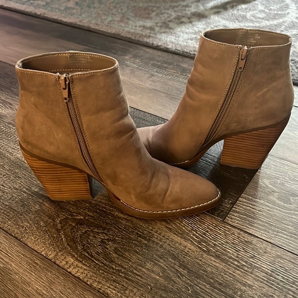 Madden Girl Tan Colored Booties - Picture 5 of 8